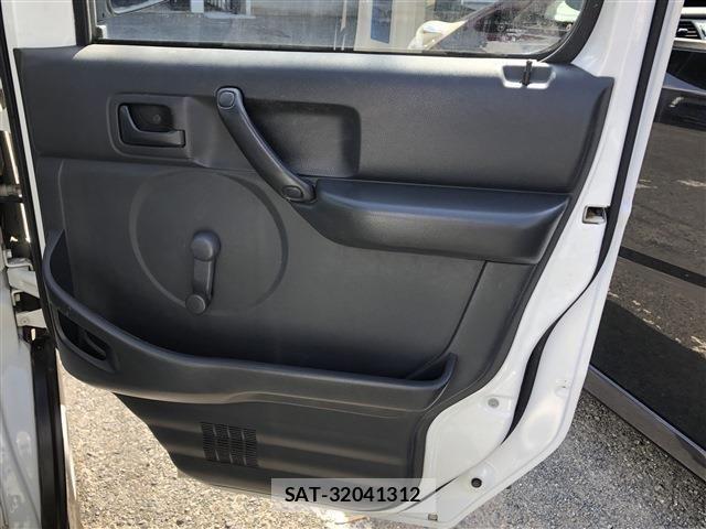 Suzuki CARRY TRUCK 2009-10 5861390-11