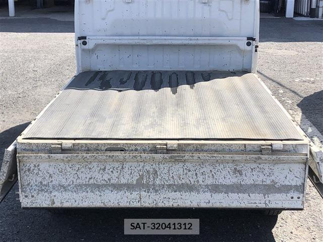 Suzuki CARRY TRUCK 2009-10 5861390-17