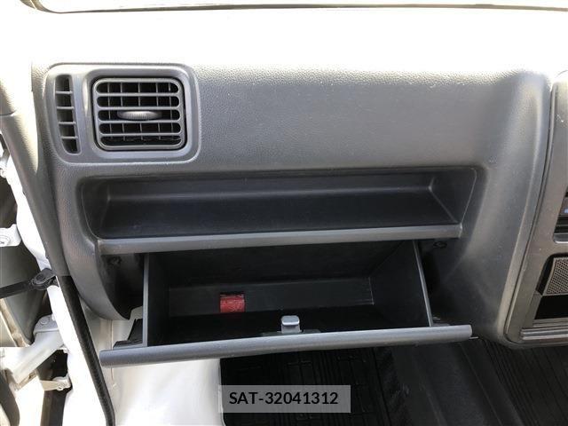 Suzuki CARRY TRUCK 2009-10 5861390-6