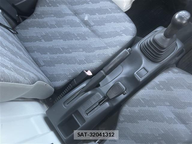 Suzuki CARRY TRUCK 2009-10 5861390-7