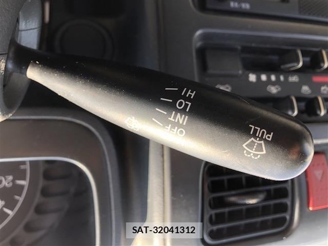 Suzuki CARRY TRUCK 2009-10 5861390-8