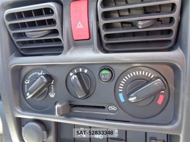 Suzuki CARRY TRUCK 2025-10 6303205-18