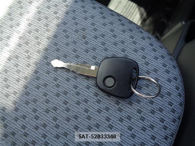 Suzuki CARRY TRUCK 2025-10 6303205-21