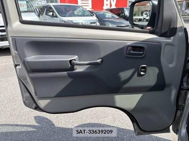 Suzuki CARRY TRUCK 2025-02 6715802-22