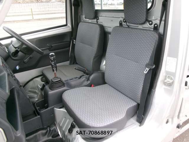 Suzuki CARRY TRUCK 2017-02 6715803-14