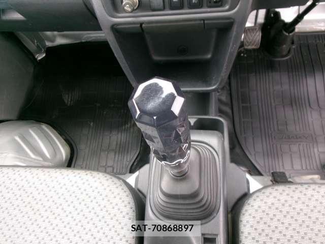 Suzuki CARRY TRUCK 2017-02 6715803-8