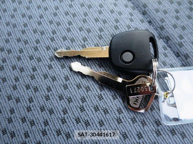 Suzuki CARRY TRUCK 2026-04 6903086-18