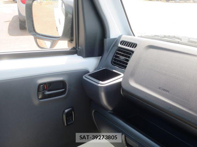Suzuki CARRY TRUCK 2026-04 6903090-16