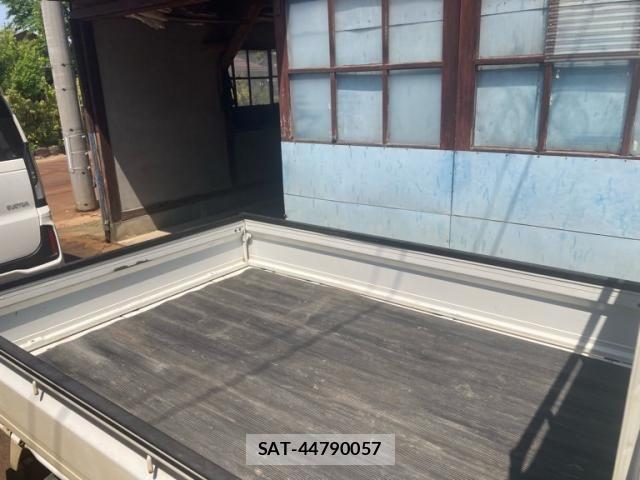 Suzuki CARRY TRUCK 2004-09 7057847-5