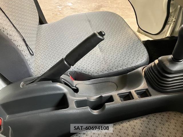 Suzuki CARRY TRUCK 2016-07 7215870-16