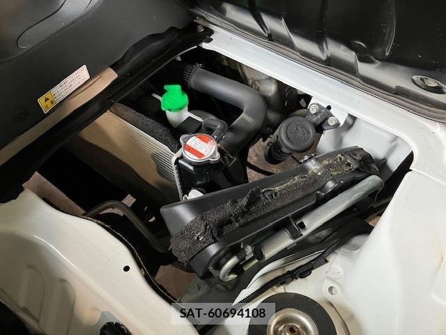 Suzuki CARRY TRUCK 2016-07 7215870-26