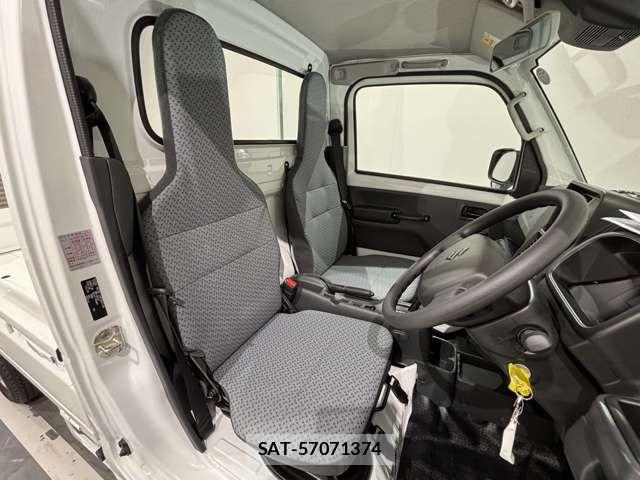 Suzuki CARRY TRUCK 2026-05 7215907-13