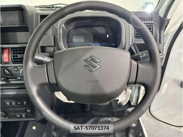 Suzuki CARRY TRUCK 2026-05 7215907-17