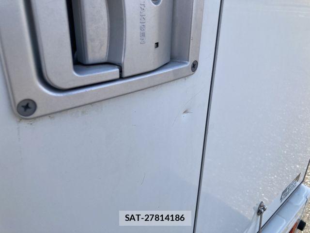 Suzuki CARRY TRUCK 2020-04 7215874-16