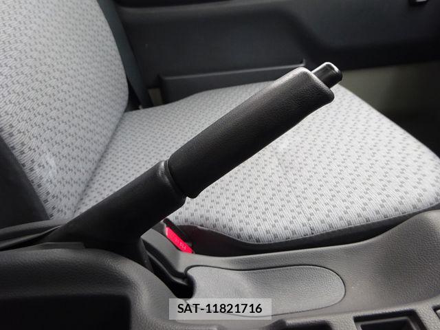 Suzuki CARRY TRUCK 2024-04 7215886-10