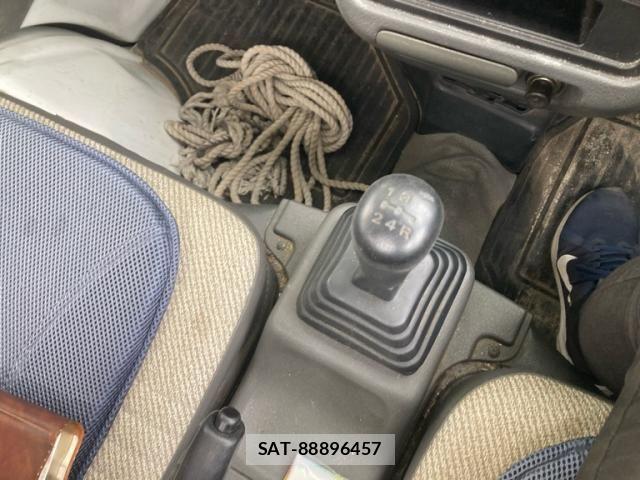 Suzuki CARRY TRUCK 1998-04 7250078-18