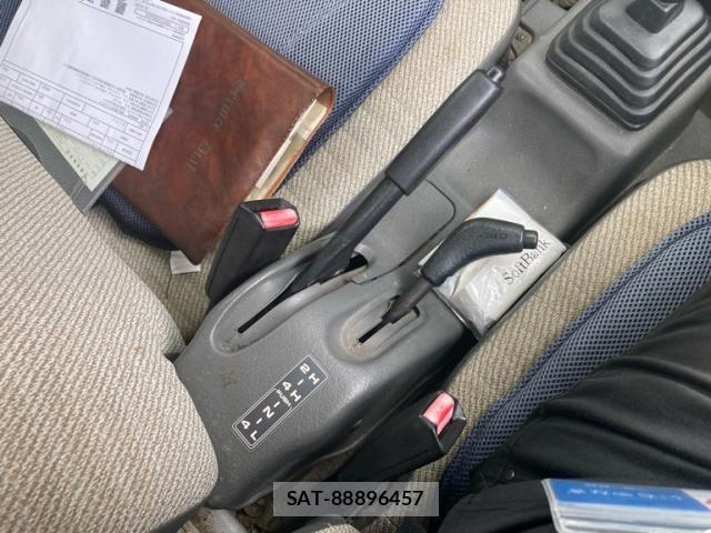 Suzuki CARRY TRUCK 1998-04 7250078-19