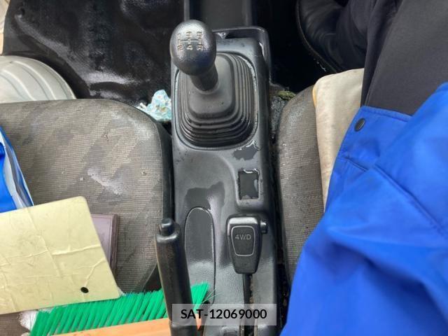 Suzuki CARRY TRUCK 2013-05 7326108-14