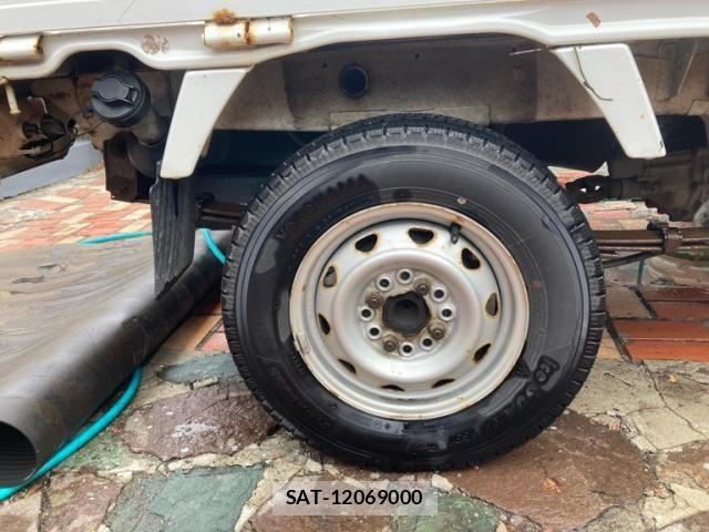 Suzuki CARRY TRUCK 2013-05 7326108-5