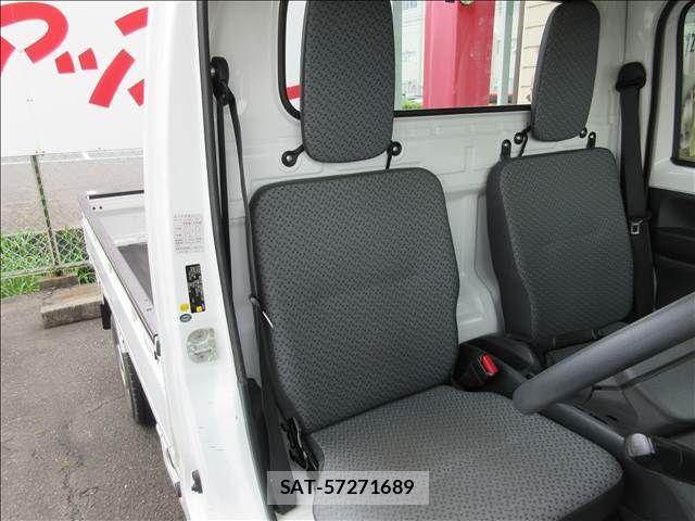 Suzuki CARRY TRUCK 2019-01 7326116-14