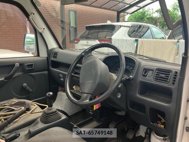 Suzuki CARRY TRUCK 2004-01 7357114-10
