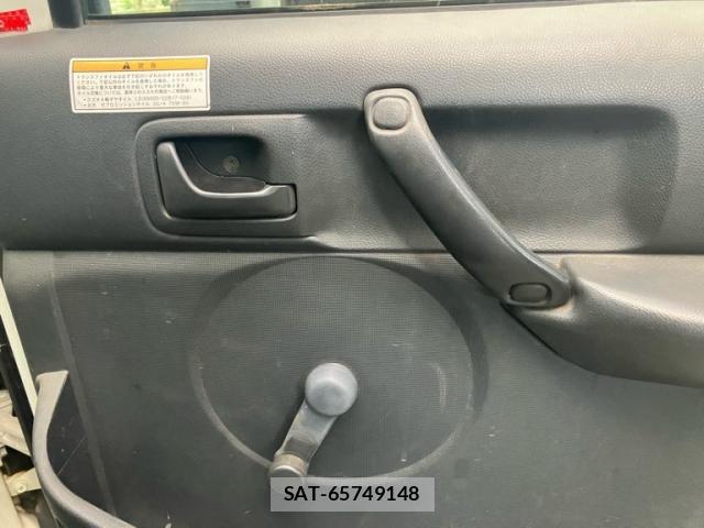 Suzuki CARRY TRUCK 2004-01 7357114-11