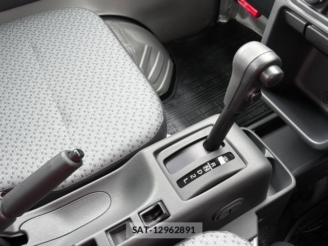 Suzuki CARRY TRUCK 2025-10 7378952-24