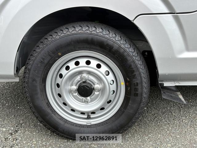 Suzuki CARRY TRUCK 2025-10 7378952-4