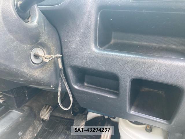 Suzuki CARRY TRUCK 2002-07 7453375-11