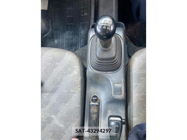 Suzuki CARRY TRUCK 2002-07 7453375-17