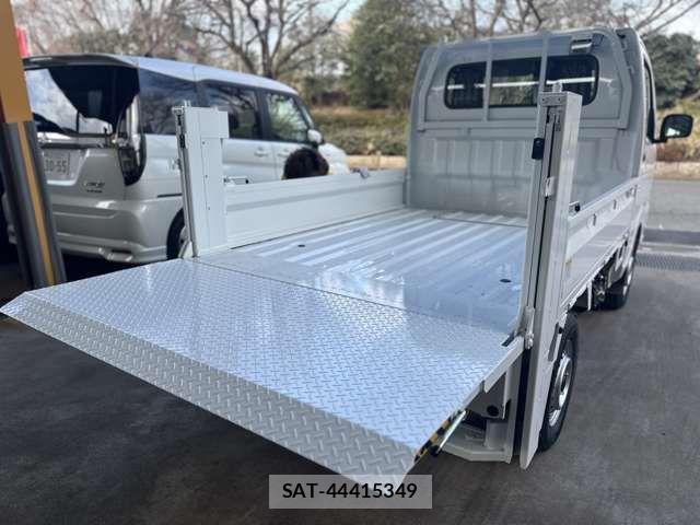 Suzuki CARRY TRUCK 2026-04 7453358-9