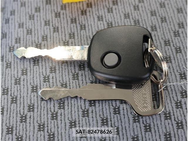 Suzuki CARRY TRUCK 2026-02 7453365-12