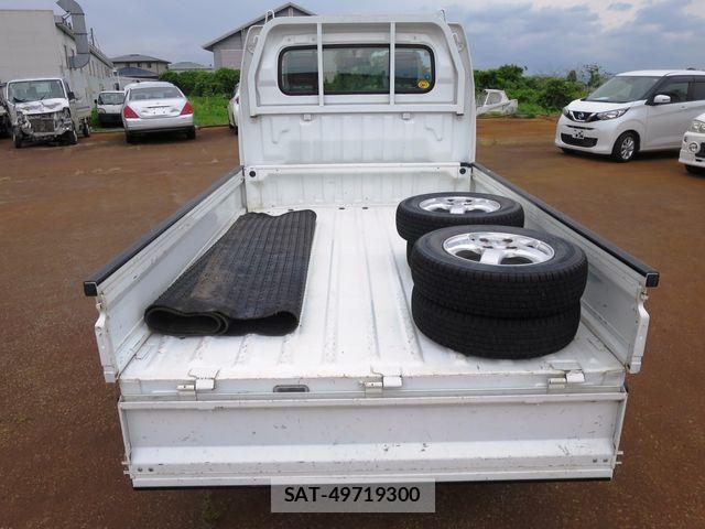 Suzuki CARRY TRUCK 2009-04 7453370-6