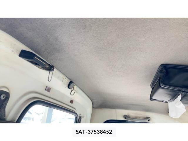 Suzuki CARRY TRUCK 1999-01 7453373-13