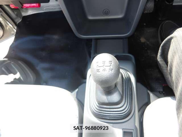 Suzuki CARRY TRUCK 2025-09 7561921-19