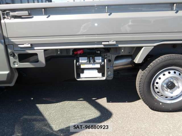 Suzuki CARRY TRUCK 2025-09 7561921-7