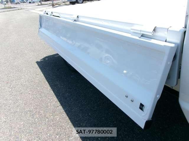 Suzuki CARRY TRUCK 2015-11 7615420-21