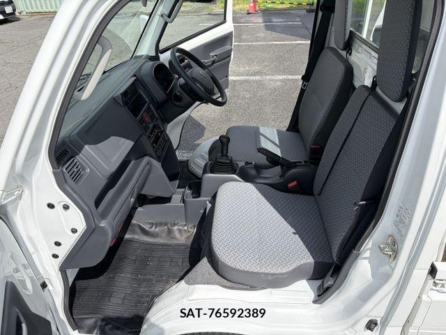 Suzuki CARRY TRUCK 2018-12 7615418-8