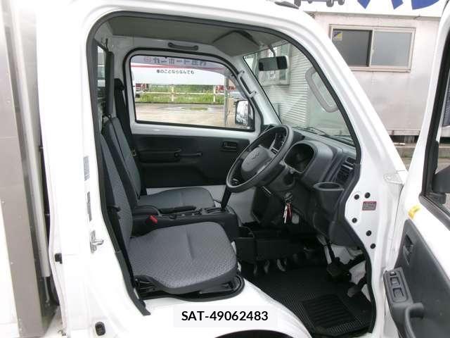 Suzuki CARRY TRUCK 2017-03 7721772-12