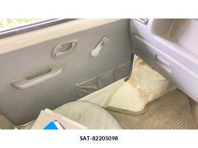 Suzuki CARRY TRUCK 2001-05 7721782-12