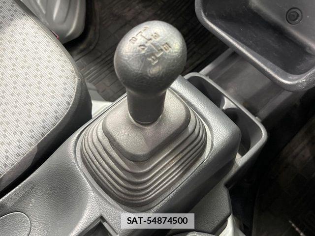 Suzuki CARRY TRUCK 2017-08 7721775-2