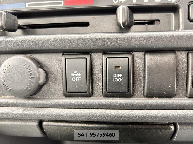 Suzuki CARRY TRUCK 2018-06 7875689-13