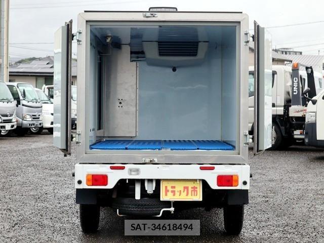Suzuki CARRY TRUCK 2020-04 7960898-10