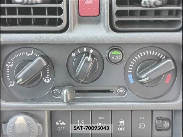 Suzuki CARRY TRUCK 2020-05 7978764-10