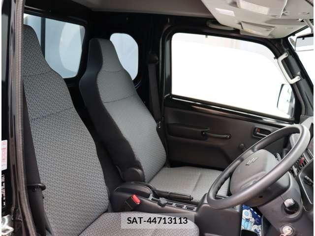 Suzuki CARRY TRUCK 2018-09 8034757-4