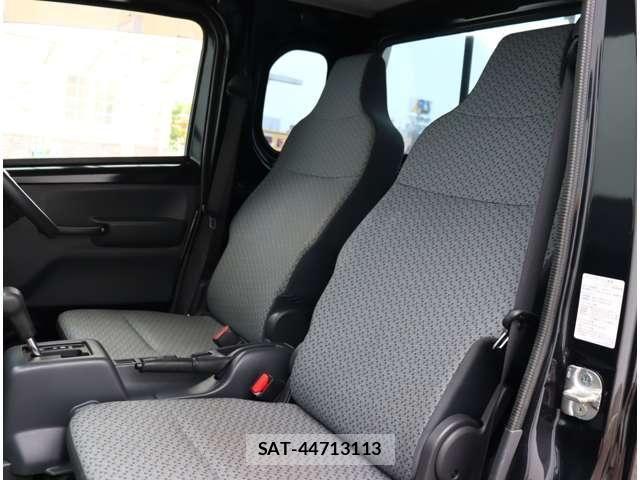Suzuki CARRY TRUCK 2018-09 8034757-5