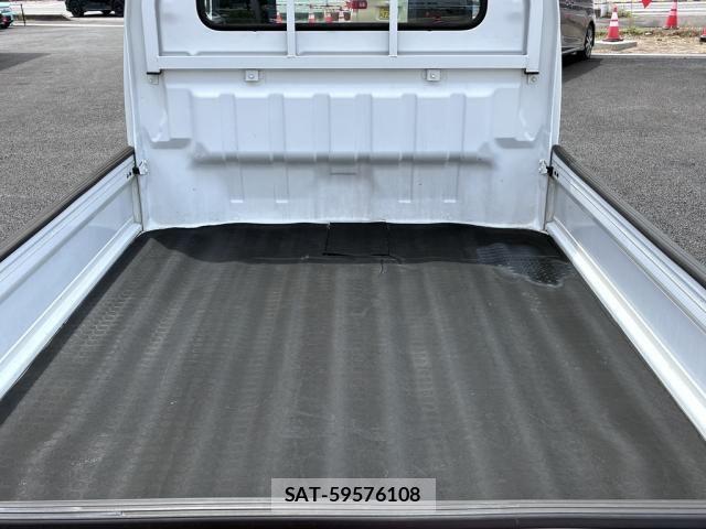 Suzuki CARRY TRUCK 2016-07 8034758-24