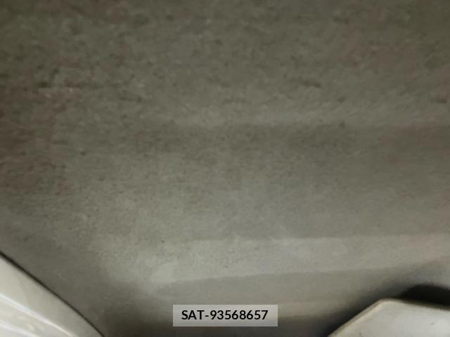 Suzuki CARRY TRUCK 2004-02 8034768-16