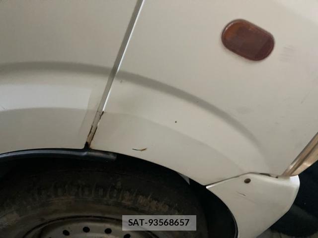 Suzuki CARRY TRUCK 2004-02 8034768-18