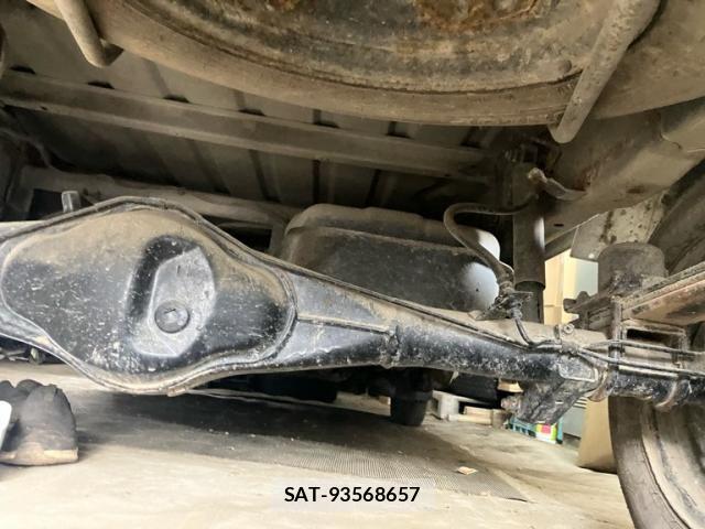 Suzuki CARRY TRUCK 2004-02 8034768-26